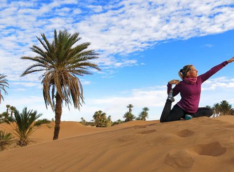 Yoga et méditation dans le désert